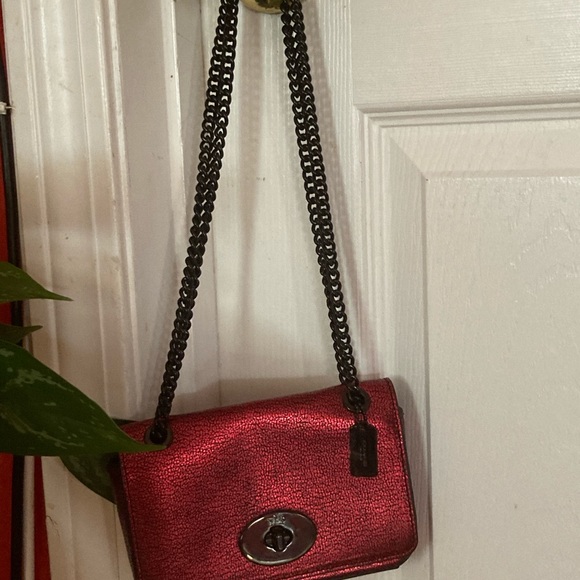 Coach - Picture 5 of 8